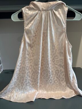 Sleeveless Pale Pink Leopard Jacquard Blouse